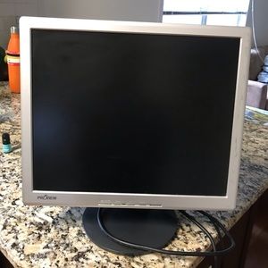 ProView 700P 17 inch Monitor